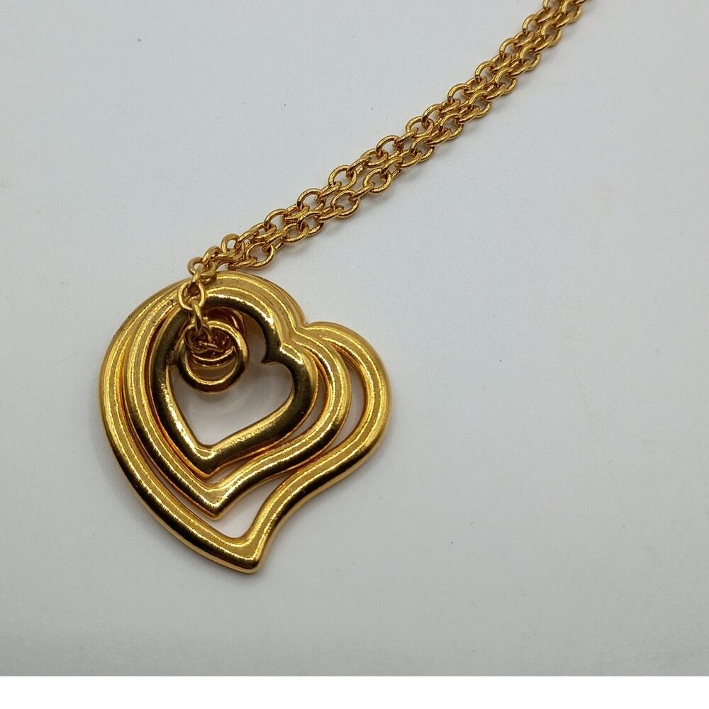 Vintage Avon Triple Heart Pendant Necklace – 36"